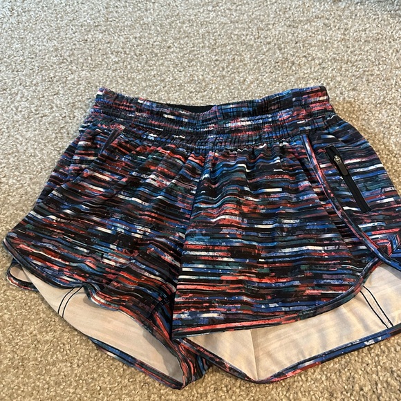 Lululemon Shorts - Picture 1 of 2